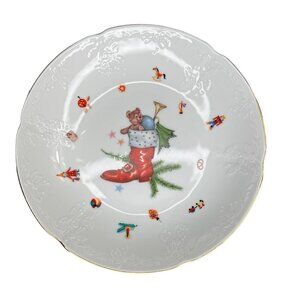 Kaiser West Germany Christmas Plate Stocking Bear Horn Gold Trim 7.5”